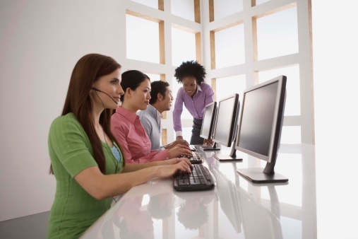 Big or small, hosted call center solutions give you all the features your agents need for great customer service. Big or small, hosted call center solutions give you all the features your agents need for great customer service.