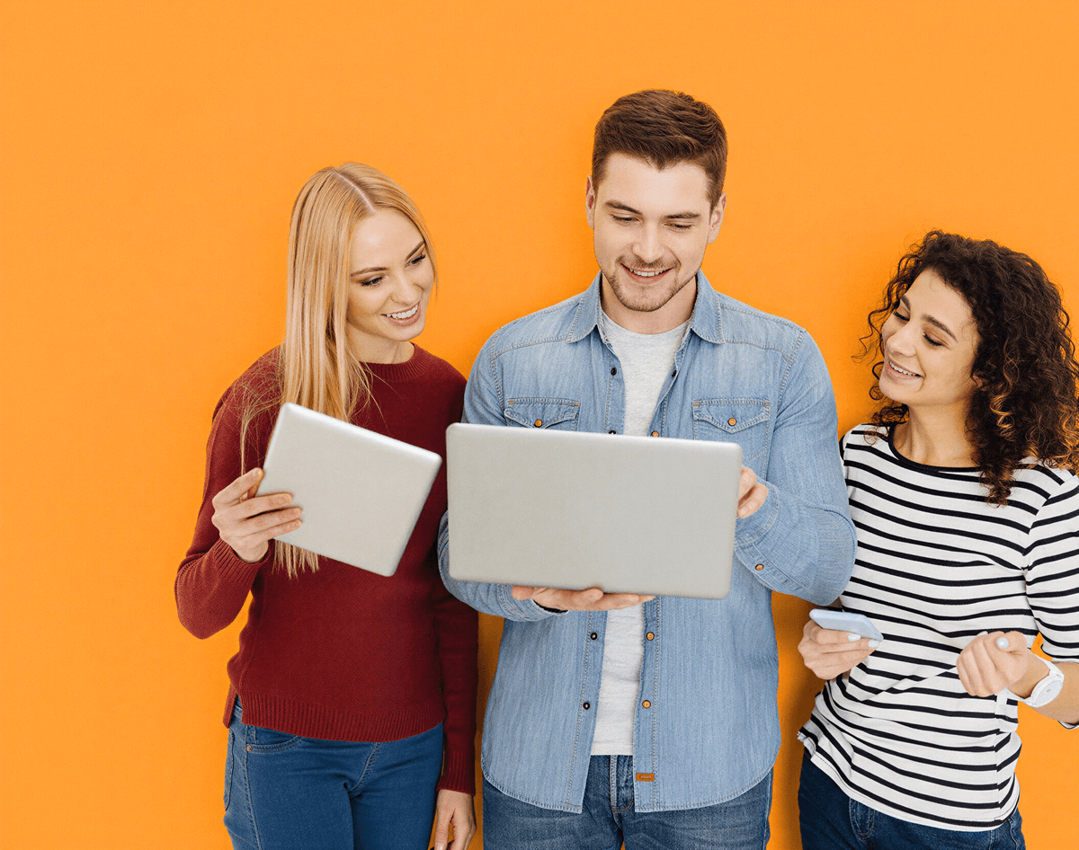 AI assistants use cases hero section