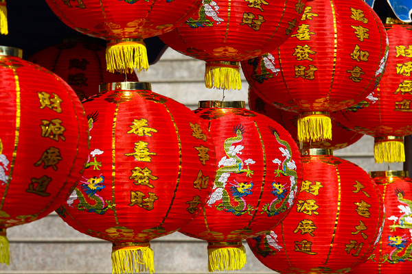 red chinese lanterns_600x